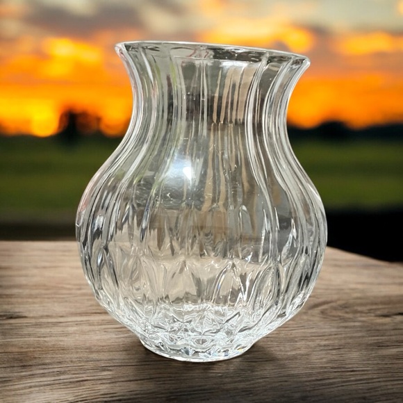 Heavy Lead Crystal Clear Glass Vase Diamond Pattern - Picture 1 of 10